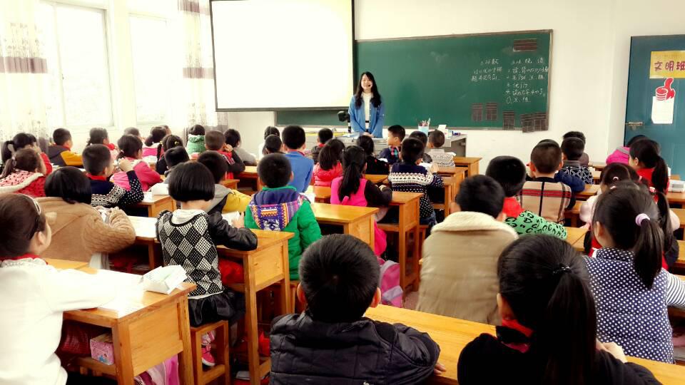 教科院到闽师大附小开展闽南童玩推广活动课