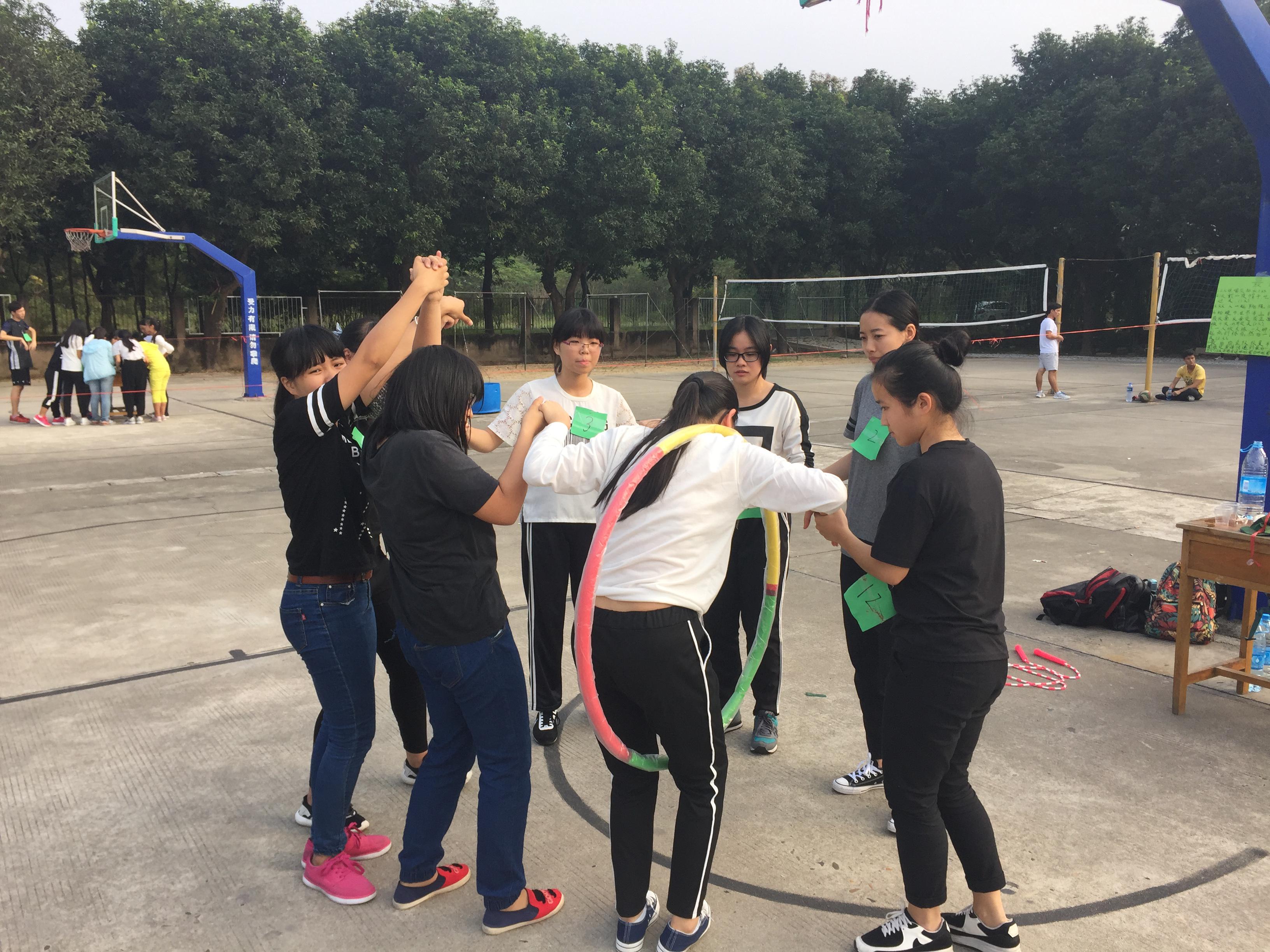 团干培训课程团队作战活动报道