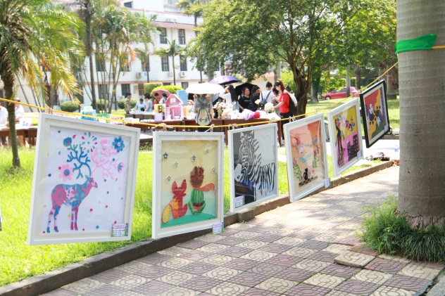 2014级学前教育专业《幼儿园环境创设》课程作品展圆满举行
